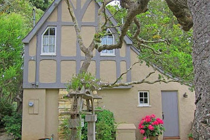 carmel-by-the-seas-fairytale-houses-a-self-guided-walking-tour-2