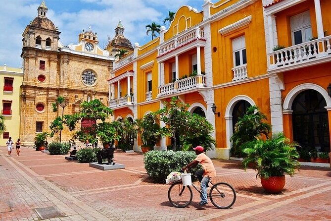 cartagena-street-food-tasting-full-city-tour-with-a-pro-guide