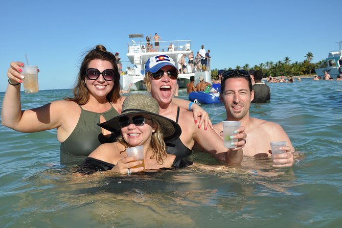 catamaran-booze-cruise-snorkeling-punta-cana-coast-view