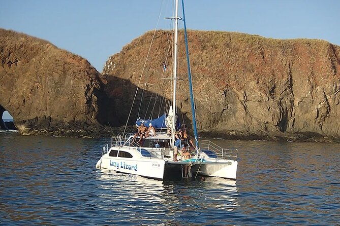 catamaran-sunset-cruise-tamarindo