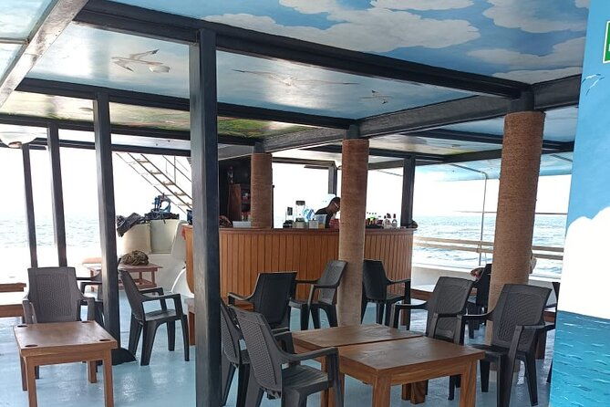 catamaran-tour-from-playa-del-coco-trimaran
