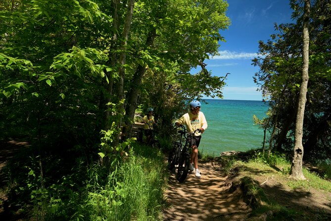 cave-point-e-bike-tour