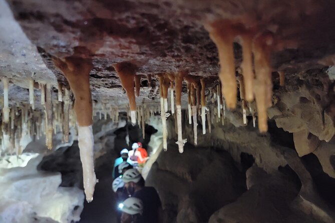 cave-river-tubing-belize
