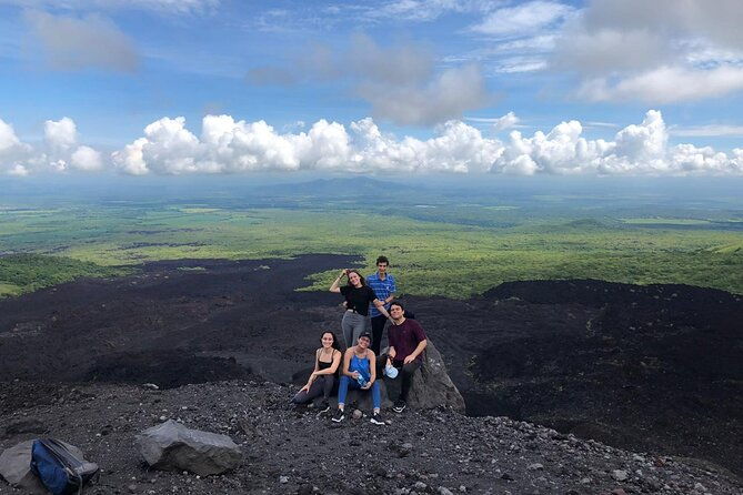cerro-negro-and-volcano-sand-boarding-from-leon
