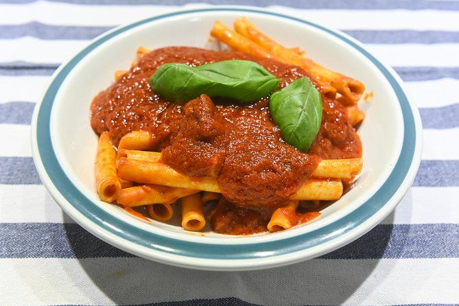 cesarine-dining-cooking-demo-at-locals-home-in-naples