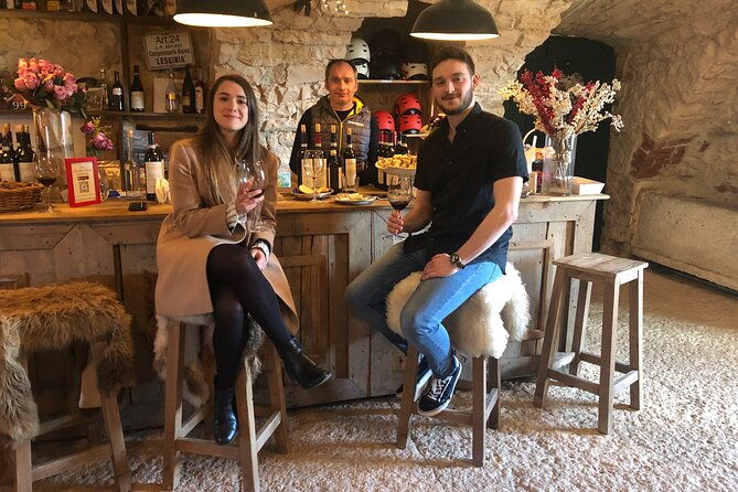 champagne-experience-at-a-boutique-winery