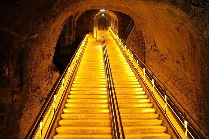 champagne-private-tour-veuve-clicquot-tasting-from-reims-epernay