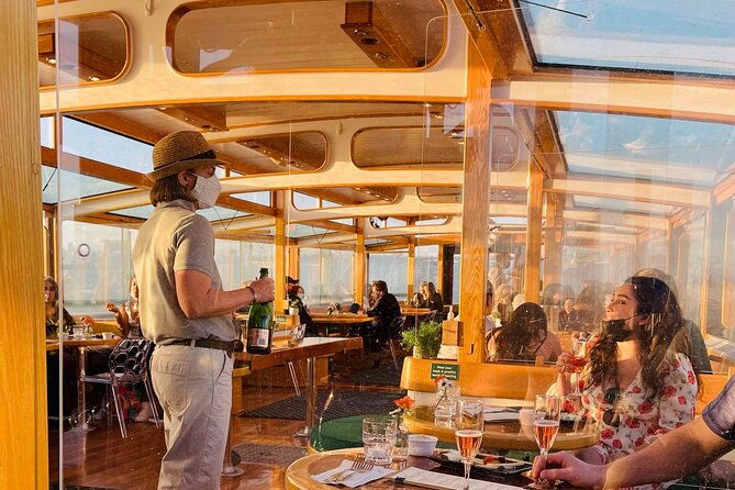 champagne-wine-and-cheese-pairing-sightseeing-cruise