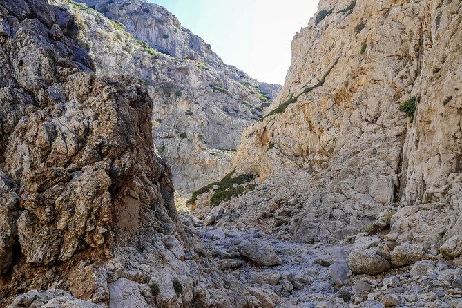 chania-hiking-through-history-and-hidden-gems-at-katholiko-bay