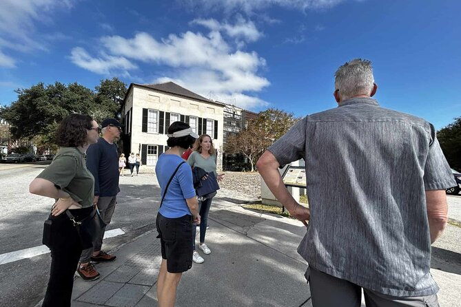 charleston-gardens-architecture-2-hour-small-group-walking-tour