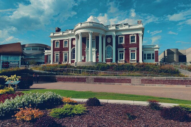 chattanooga-city-trolley-tour-with-coker-automotive-museum-visit