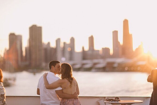 chicago-fireworks-dinner-cruise-with-buffet-2