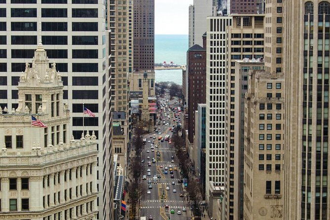 chicago-walking-tour-the-magnificent-mile-2