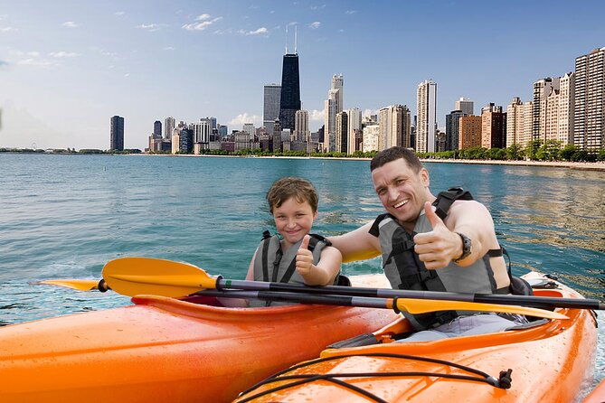 chicagos-lake-michigan-downtown-kayak-rental-at-ohio-street-beach-2