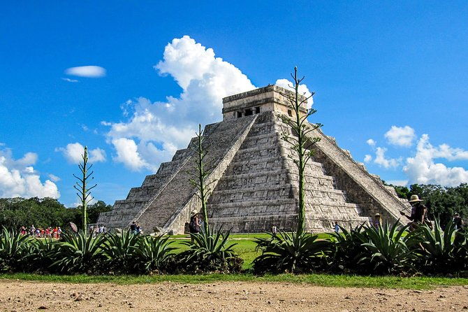 chichen-itza-ekbalam-with-cenote-swim-from-playa-del-carmen