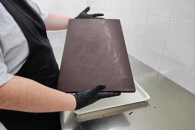 chocolate-lesson-in-modica-for-small-groups-2