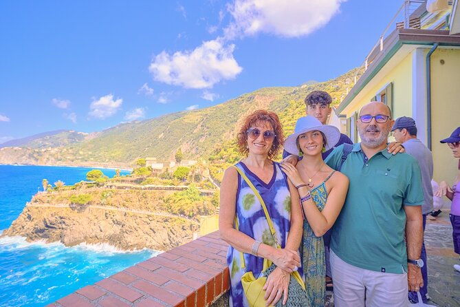 cinque-terre-hiking-tour-from-la-spezia-port