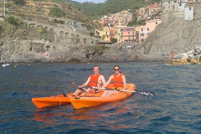 cinque-terre-kayak-adventure-from-riomaggiore