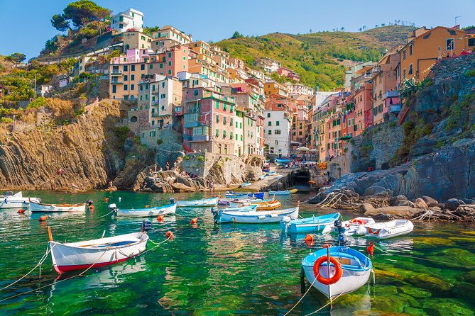 cinque-terre-tour-with-limoncino-tasting-from-la-spezia-train-station-2