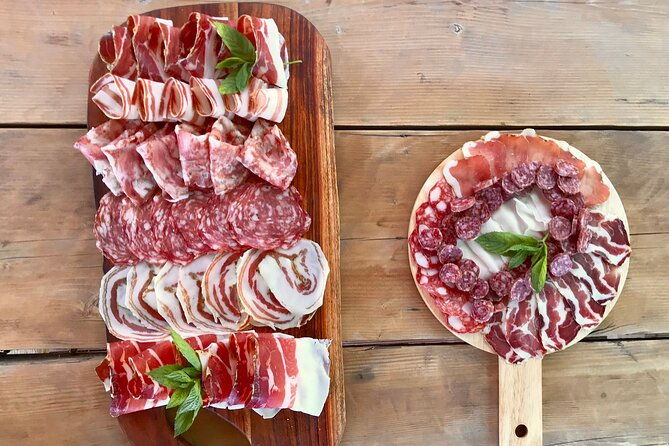 cinta-senese-tour-with-tasting-dinner-on-the-farm