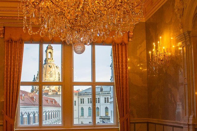 city-tour-and-castle-tour-with-green-vaults-parade-rooms-and-much-more-2