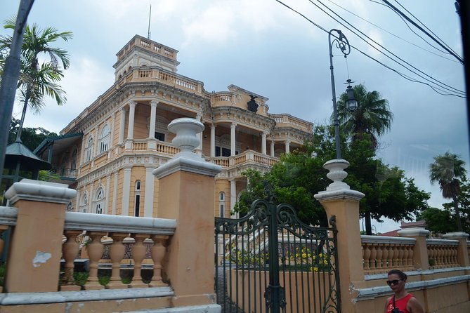 city-tour-in-manaus-at-the-amazonas-theatre-and-matriz-square
