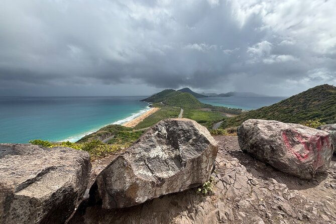 city-tour-timothy-hill-lookout-and-south-friars-beach
