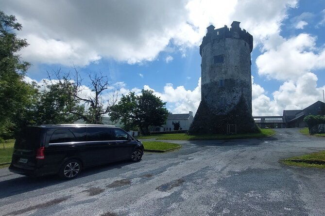 cliffs-of-moher-and-bunratty-castle-private-day-tour-from-dublin