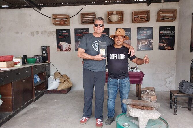 coffee-tour-near-the-agua-volcano-with-tasting