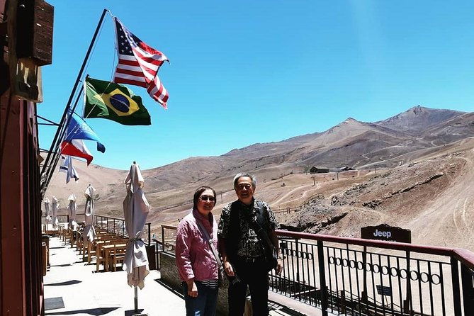 condor-watching-tour-at-the-andes-artisan-village-in-santiago