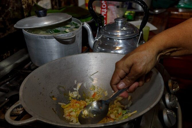 cooking-class-in-manuel-antonio-with-medicinal-plants-garden-visit