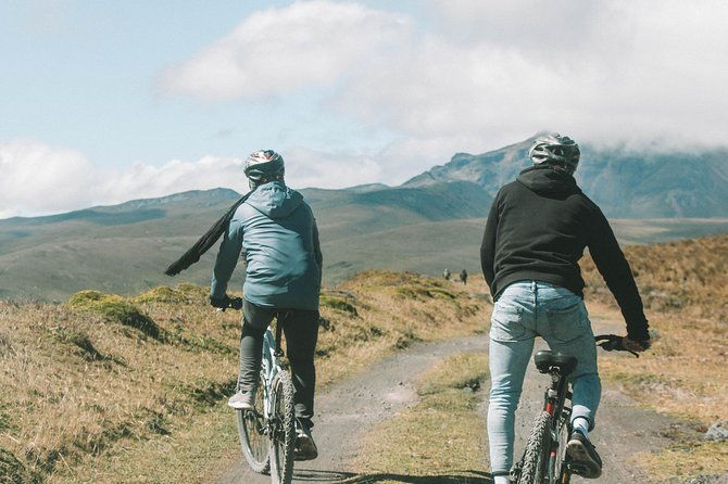 cotopaxi-national-park-hiking-biking-tour