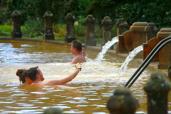 couples-private-hybrid-4x4-tour-furnas-inc-hot-springs-and-3-course-lunch-4