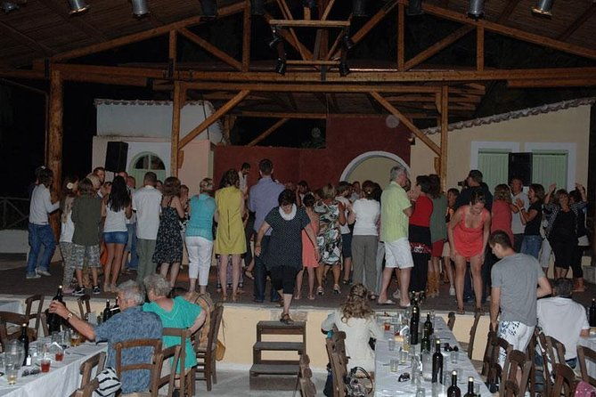cretan-folklore-night-with-live-music-dance-and-greek-dinner