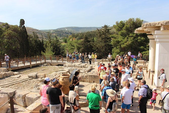 crete-minoan-discovery-tour-with-knossos-palace-heraklion-and-live-dance-show-2