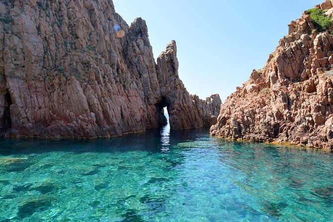 cruise-in-a-small-group-in-scandola-girolata-calanques-de-piana
