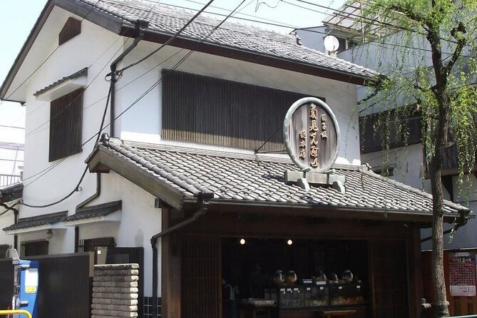 customized-private-walking-tour-of-yanaka-in-tokyo-nostalgia