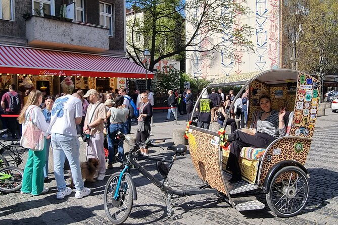 day-trip-through-multicultural-city-landscapes-photo-highlights