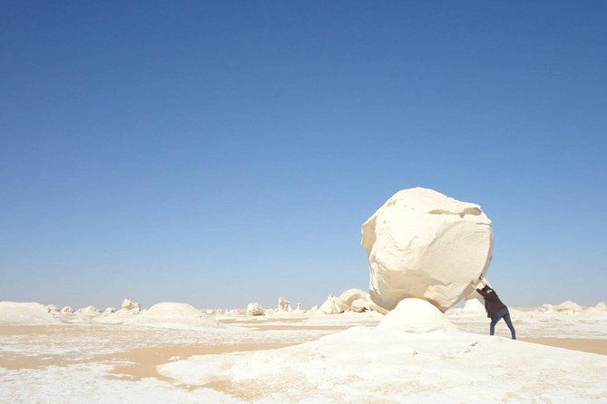 day-trip-to-bahariya-oasis-visit-black-and-white-desert-from-cairo-2