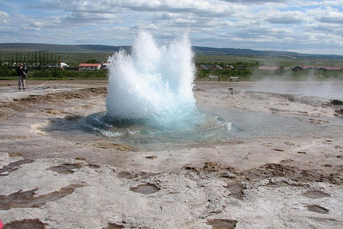 day-trip-to-the-golden-circle-and-blue-lagoon-from-reykjavik