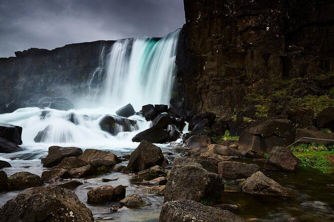 day-trip-to-the-golden-circle-and-hot-spring-geyser-by-4wd-jeep-from-reykjavik
