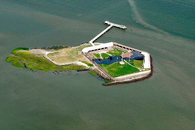 day-trips-to-charleston7-see-ft-sumtercarriagetourlunch-more