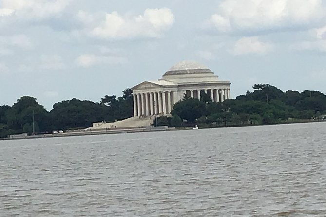 dc-monuments-memorials-guided-minibus-city-tour