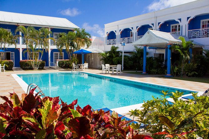 deluxe-playpass-at-bay-gardens-beach-resort-spa-with-water-park