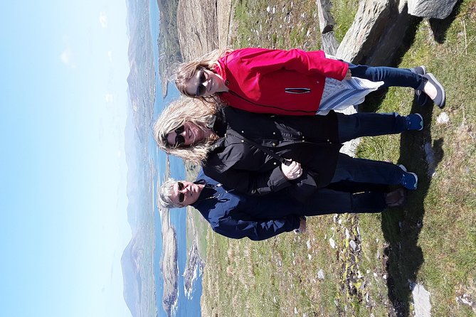 dingle-town-peninsula-private-chauffeur-driven-day-tour-from-killarney-luxury