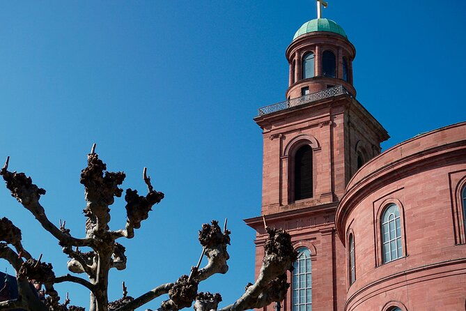 discover-the-heart-of-frankfurt-city-tour-in-german