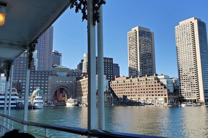 dog-day-of-summer-harbor-cruise-in-boston