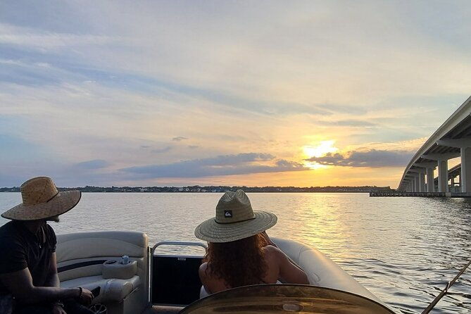 dolphin-manatee-pontoon-boat-tour-with-local-expert