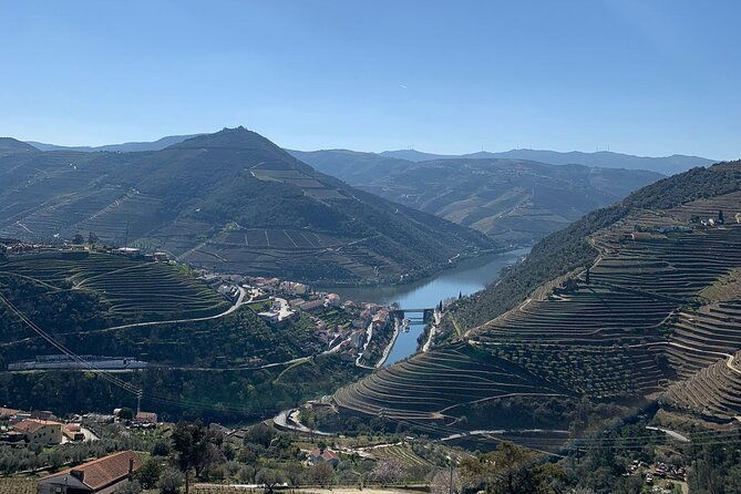 douro-full-day-tour-with-wine-tasting-and-lunch-2