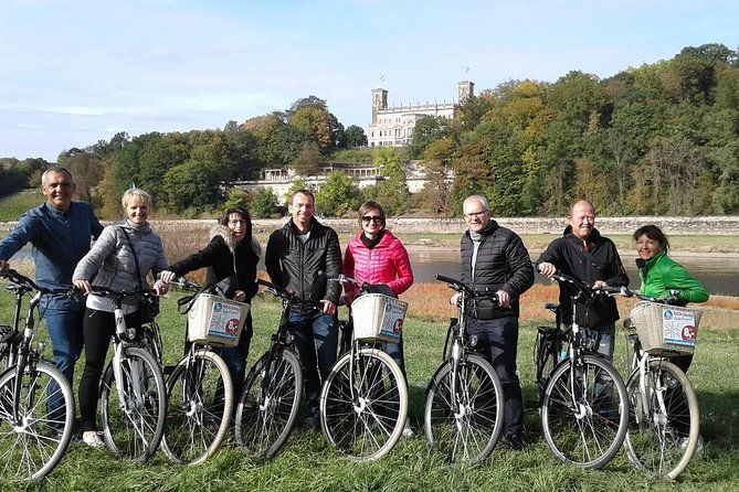 dresden-highlights-big-city-tour-with-bike-2